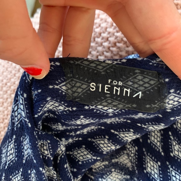 CUTEST ROMPER. - Picture 6 of 6